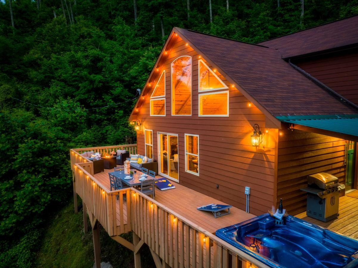 Mountainside - New Luxury Cabin-Fire Table-Hot Tub-3 Pools-Ps5-Bears Gatlinburg Exterior foto